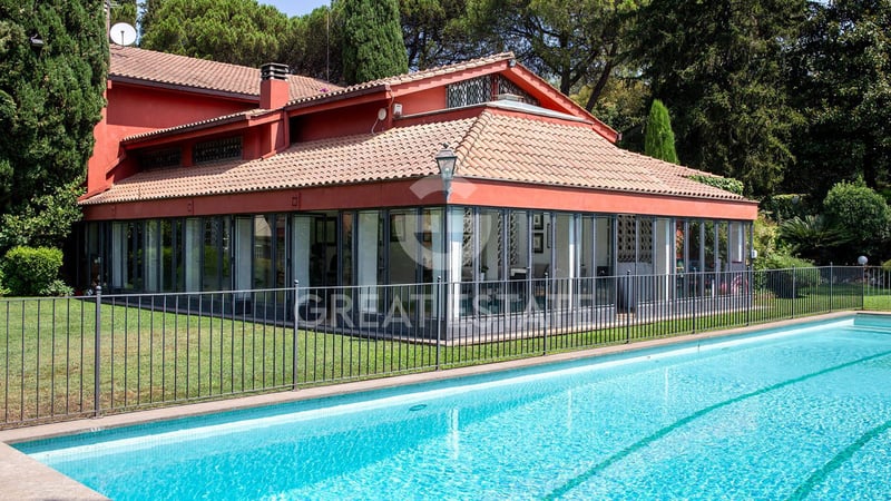 House in Guado Tufo - view 1