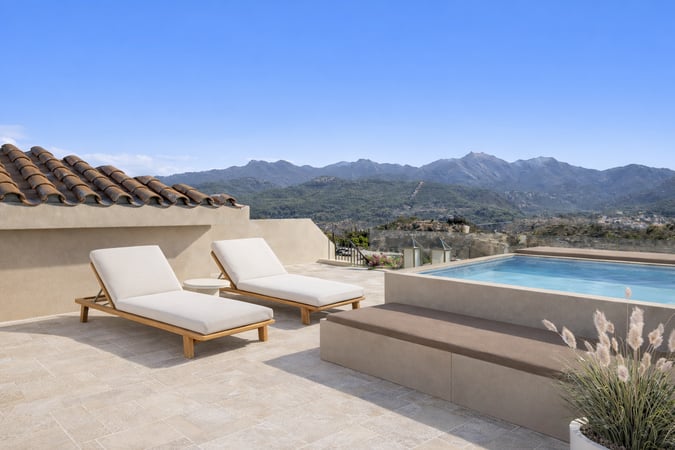 Penthouse in Guaro - view 1