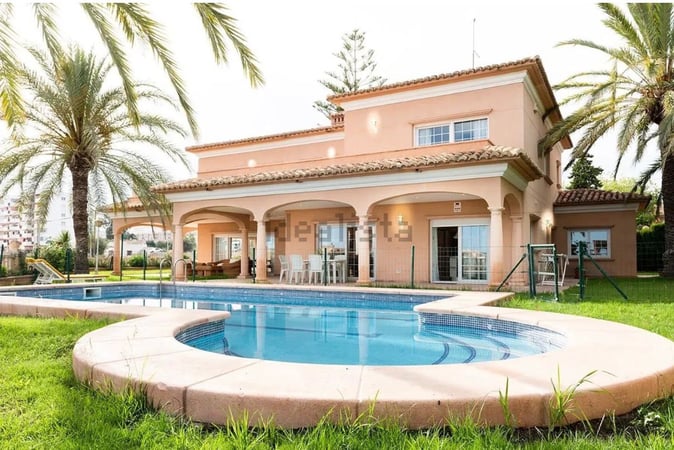 House in Villajoyosa - view 1