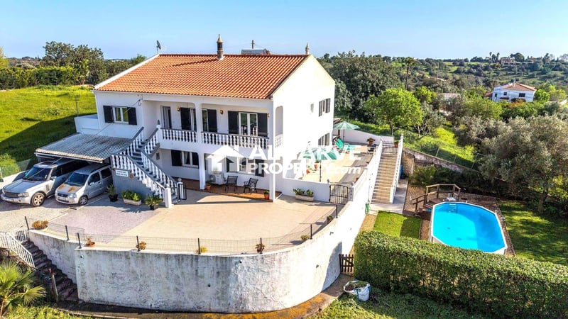 Villa in Boliqueime - view 1