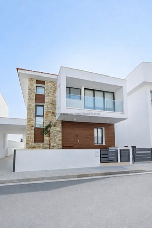 House in Dromolaxia - view 1