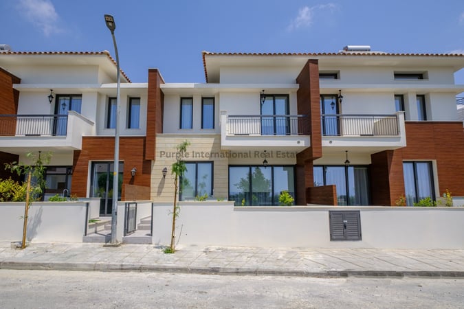 House in Tersefanou - view 1