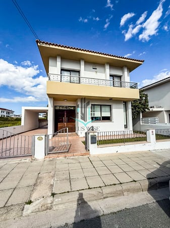 Villa in Apostolos Loukas - view 1