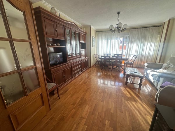 Apartment in Alicante - view 1