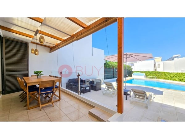 House in Quarteira - view 1