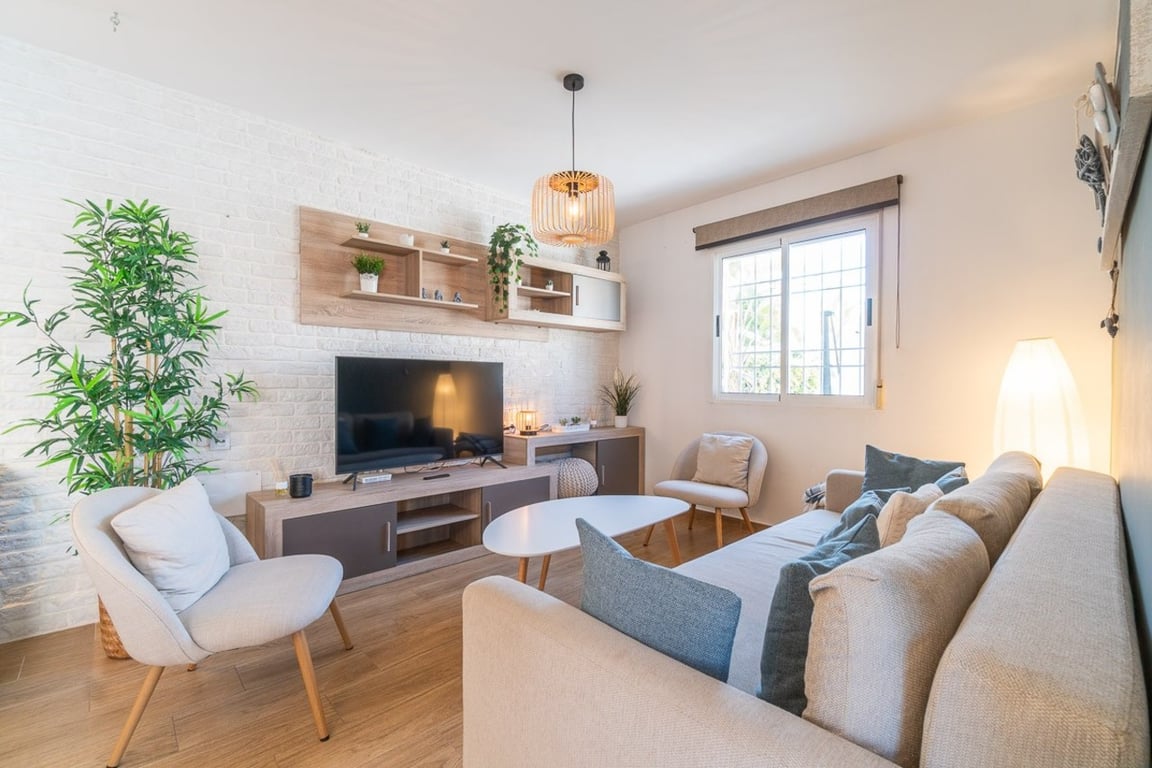 House in Torrevieja - Image 2