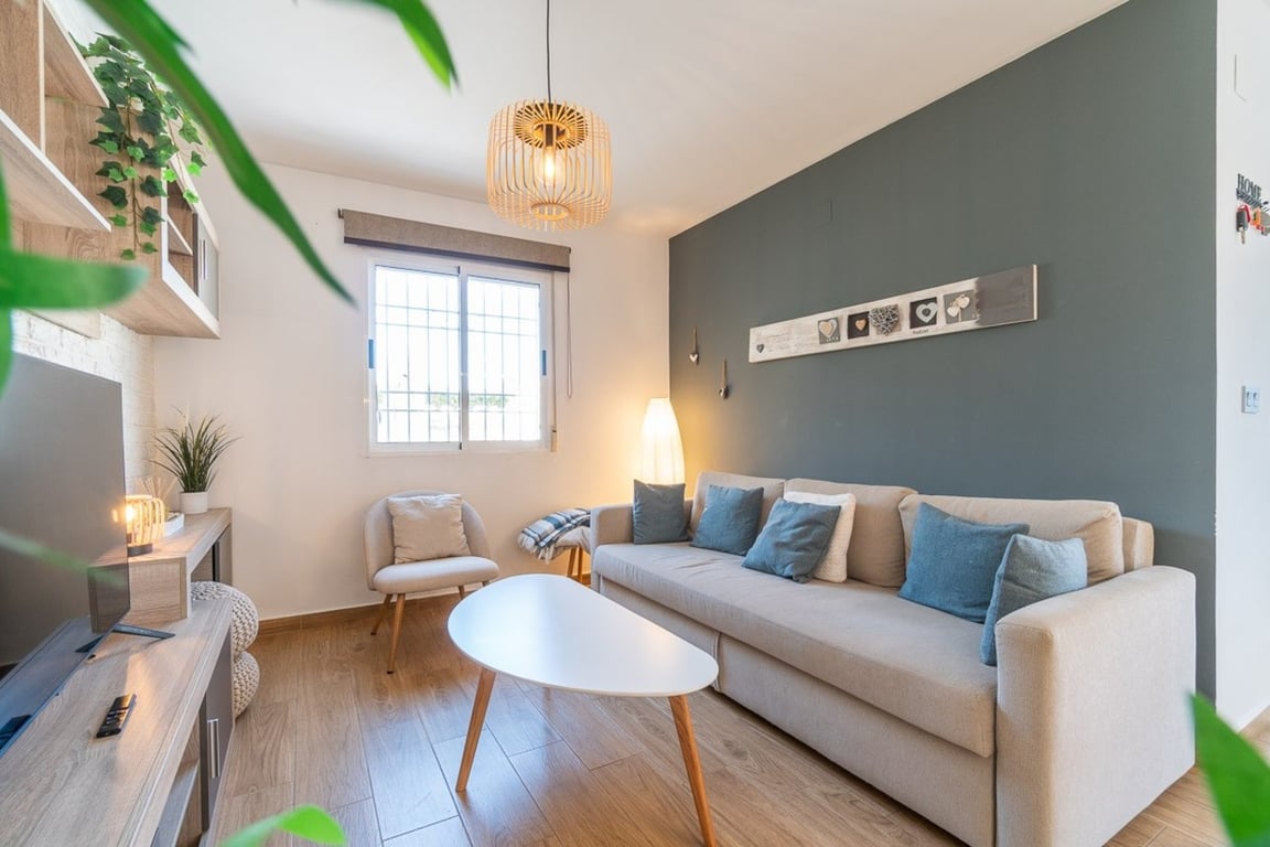 House in Torrevieja - Image 3