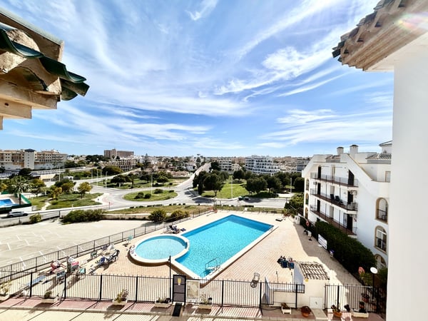 Penthouse in La Zenia - view 1