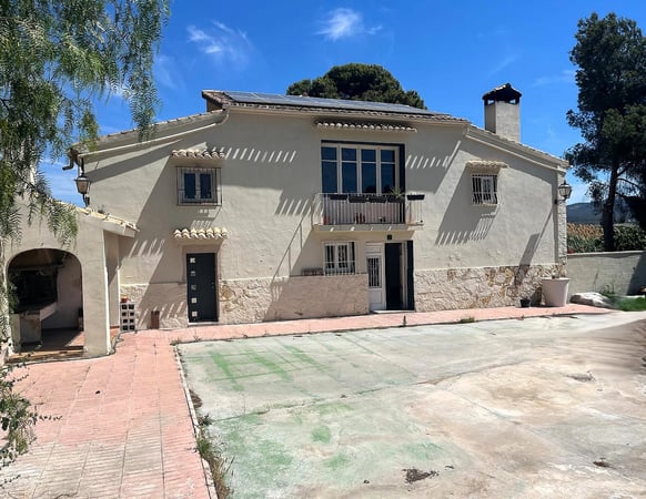 House in Castalla - view 1