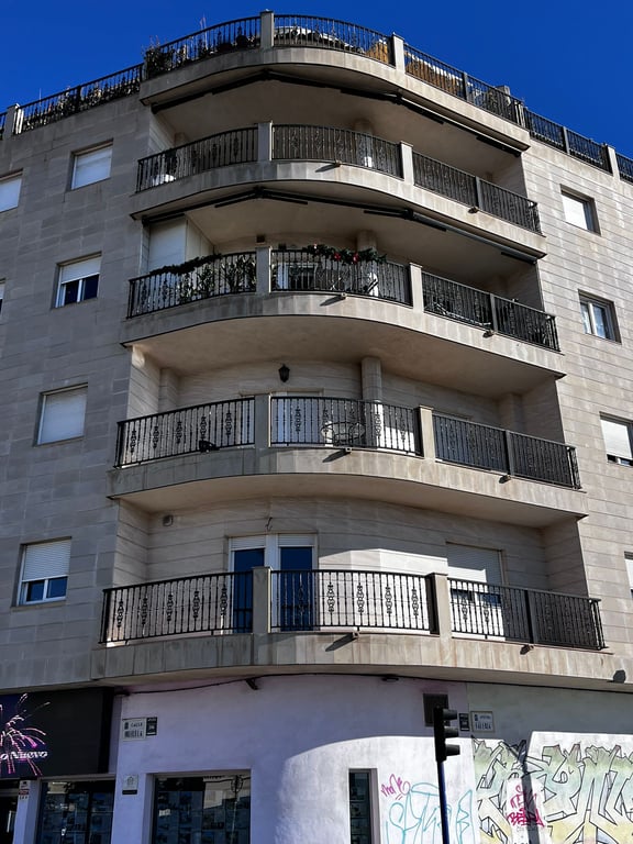 Apartment in Torrevieja - Image 2