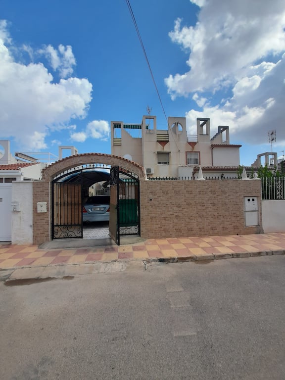House in Torrevieja - Image 2
