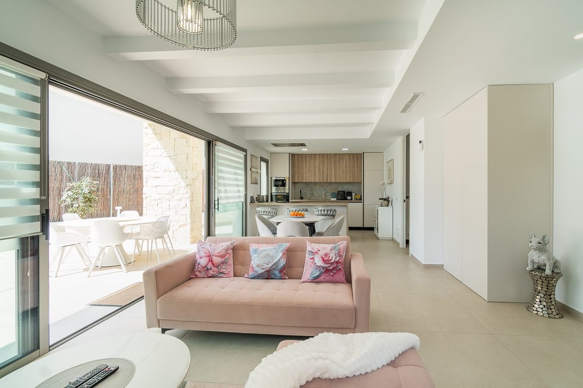 Villa in Urbanizacion los Balcones - Image 2