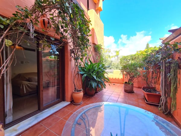 Apartment in Estepona - view 1