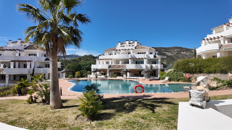 Apartment in Nueva Andalucia - view 1