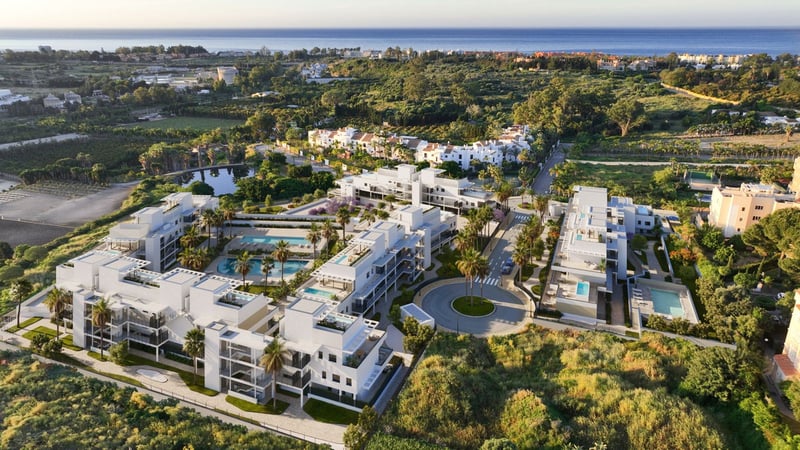 House in Estepona - view 1