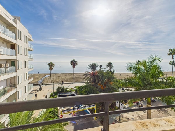House in Estepona - view 1