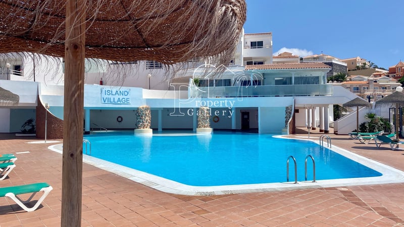 Penthouse in San Eugenio - view 1