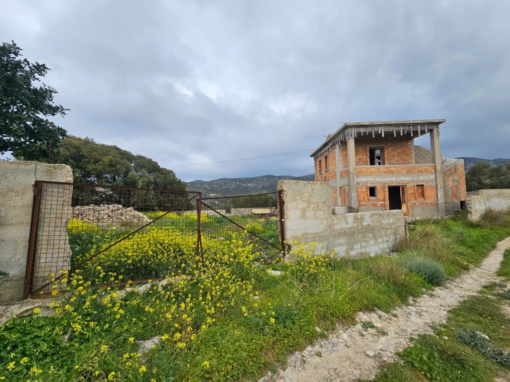 House in Meseleroi - Image 3