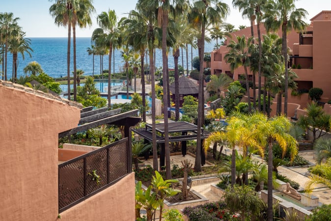 Apartment in Estepona - view 1