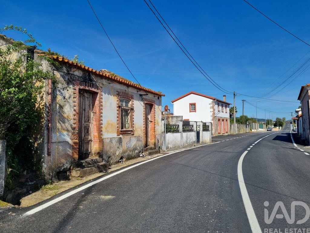 House in Vila Nova de Poiares - Image 2