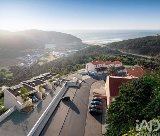House in Carvoeira - view 1