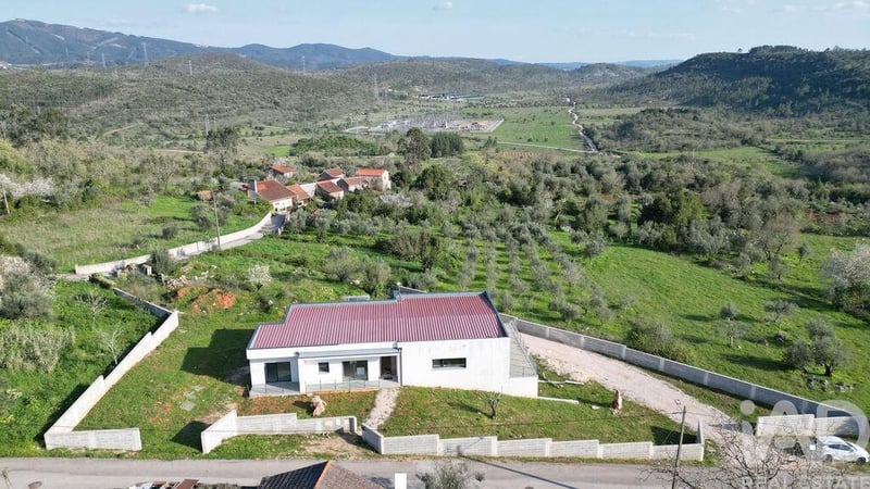 House in Penela - view 1