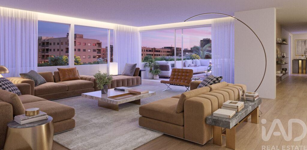 Apartment in Matosinhos - Image 3