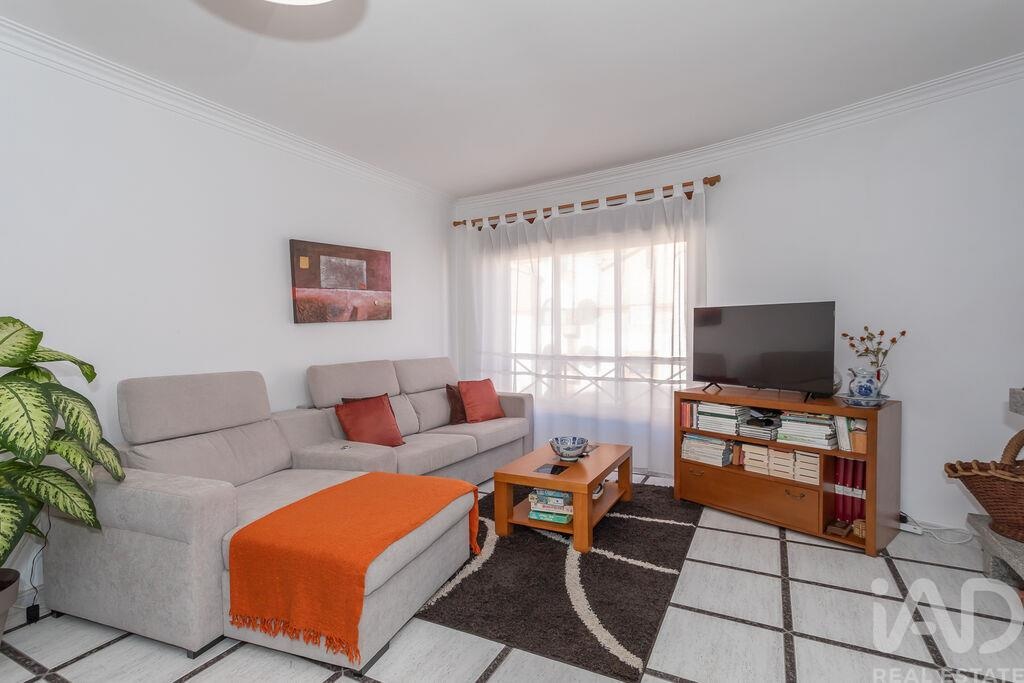 Apartment in Algueirao