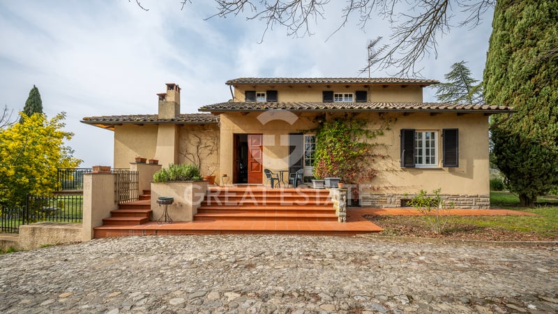 House in Siena - view 1