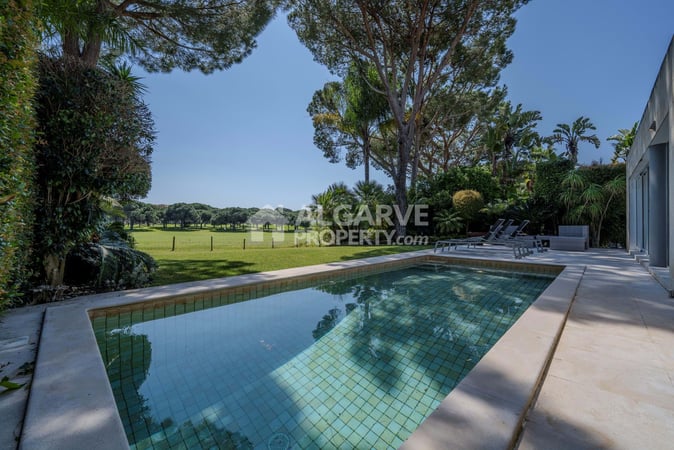 Villa in Vilamoura - view 1