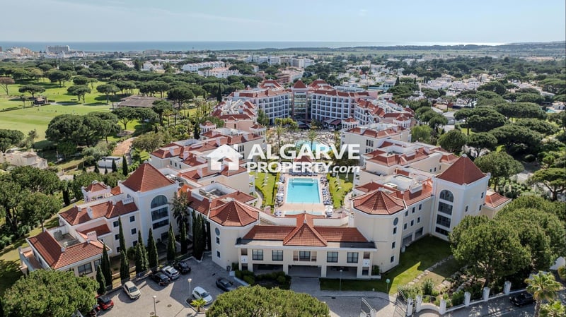 Apartment in Quarteira - view 1