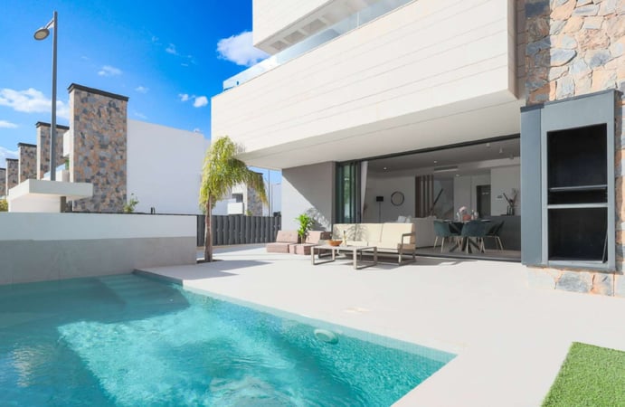 Villa in Murcia - view 1