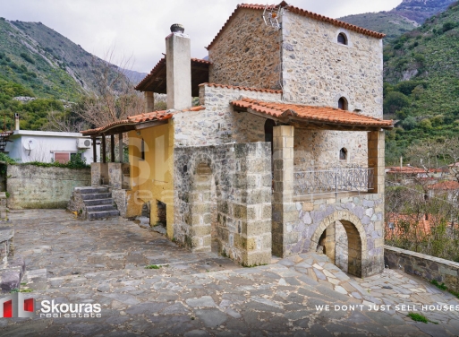 House in Karyovouni - view 1