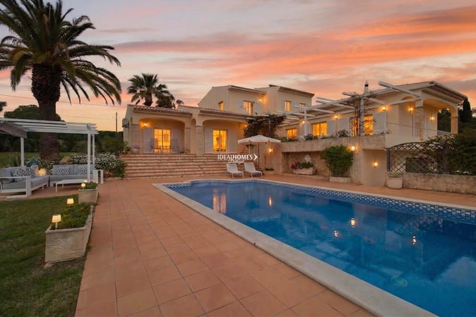 Villa in Lagoa - view 1