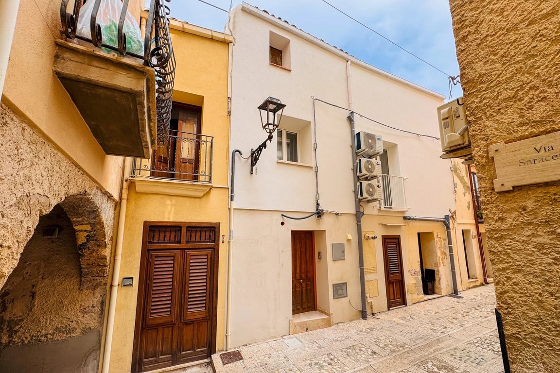 Apartment in Castellammare del Golfo - Image 2