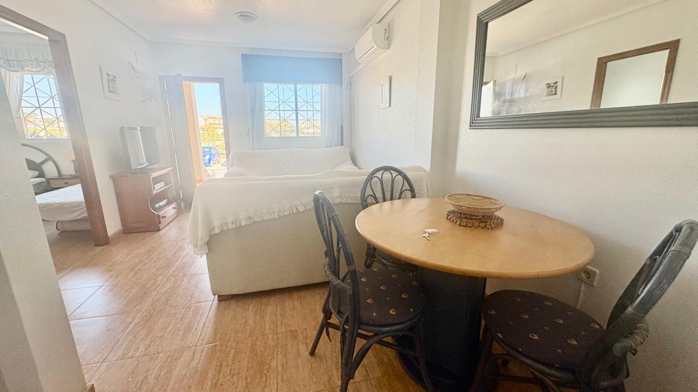 Apartment in Los Balcones - Image 3