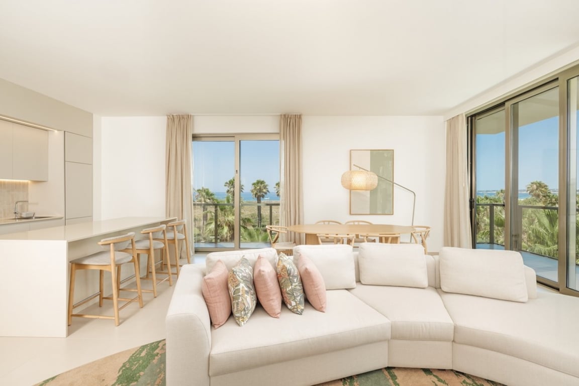 House in Salgados - Image 3