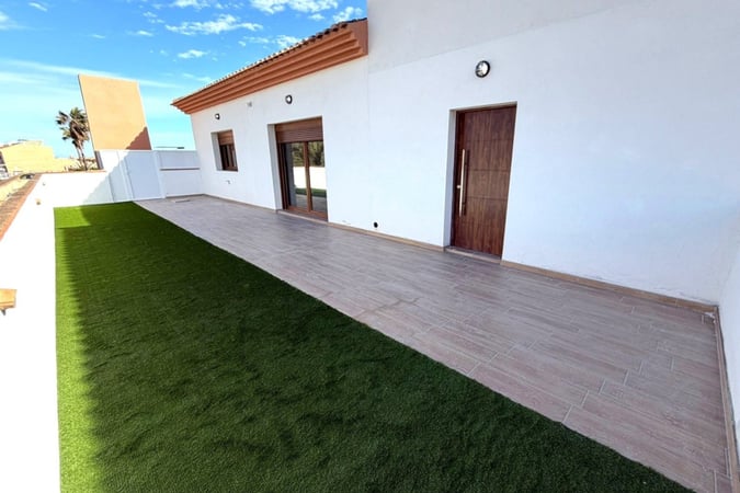 Apartment in Los Urrutias - view 1