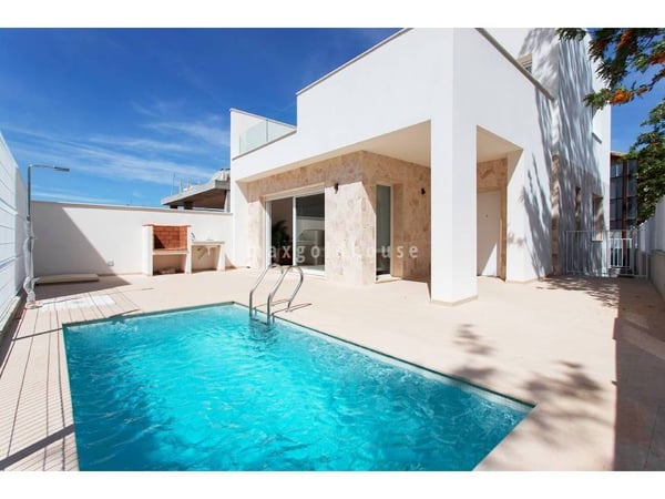 Villa in Hondon de las Nieves - view 1