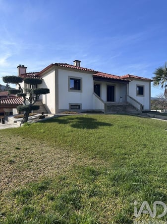 House in Estoraos - view 1