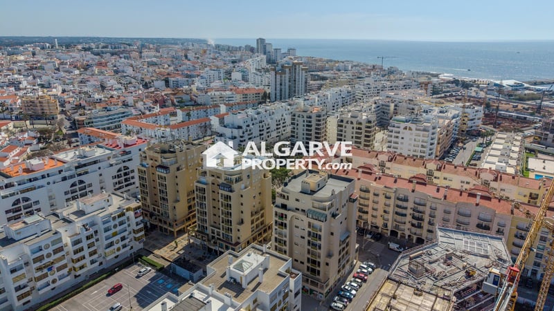 Apartment in Quarteira - view 1