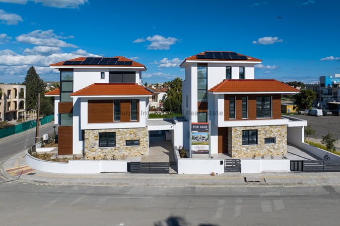 House in Pyla - view 1