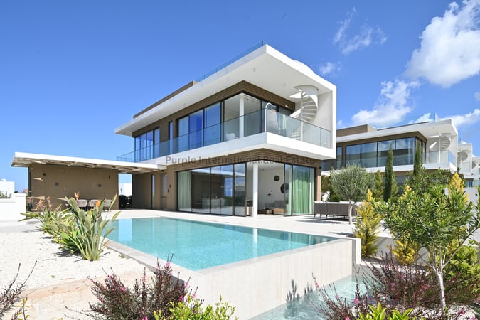 House in Pegeia - view 1