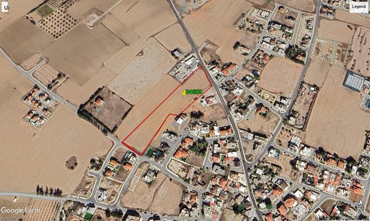 House in Dromolaxia - view 1