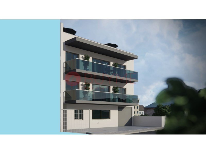 Apartment in Quarteira - Image 2