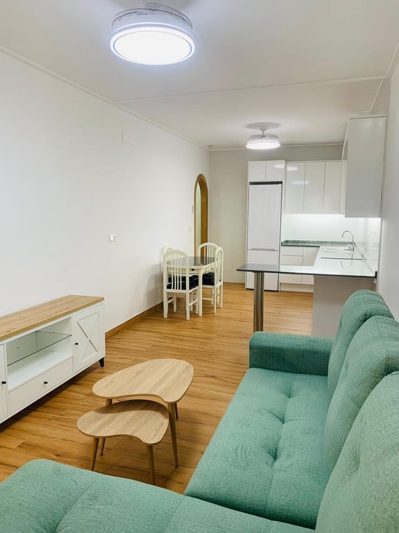 Apartment in Torrevieja - Image 2