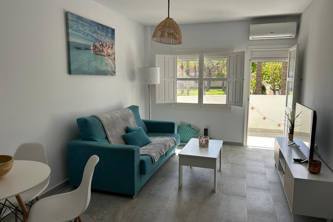 Apartment in Cabo Roig - Image 3