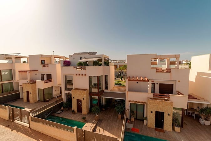 House in Rojales - view 1