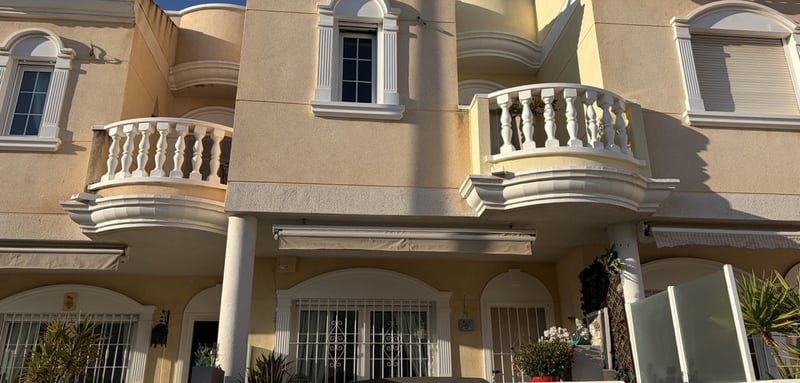 House in Heredades - view 1