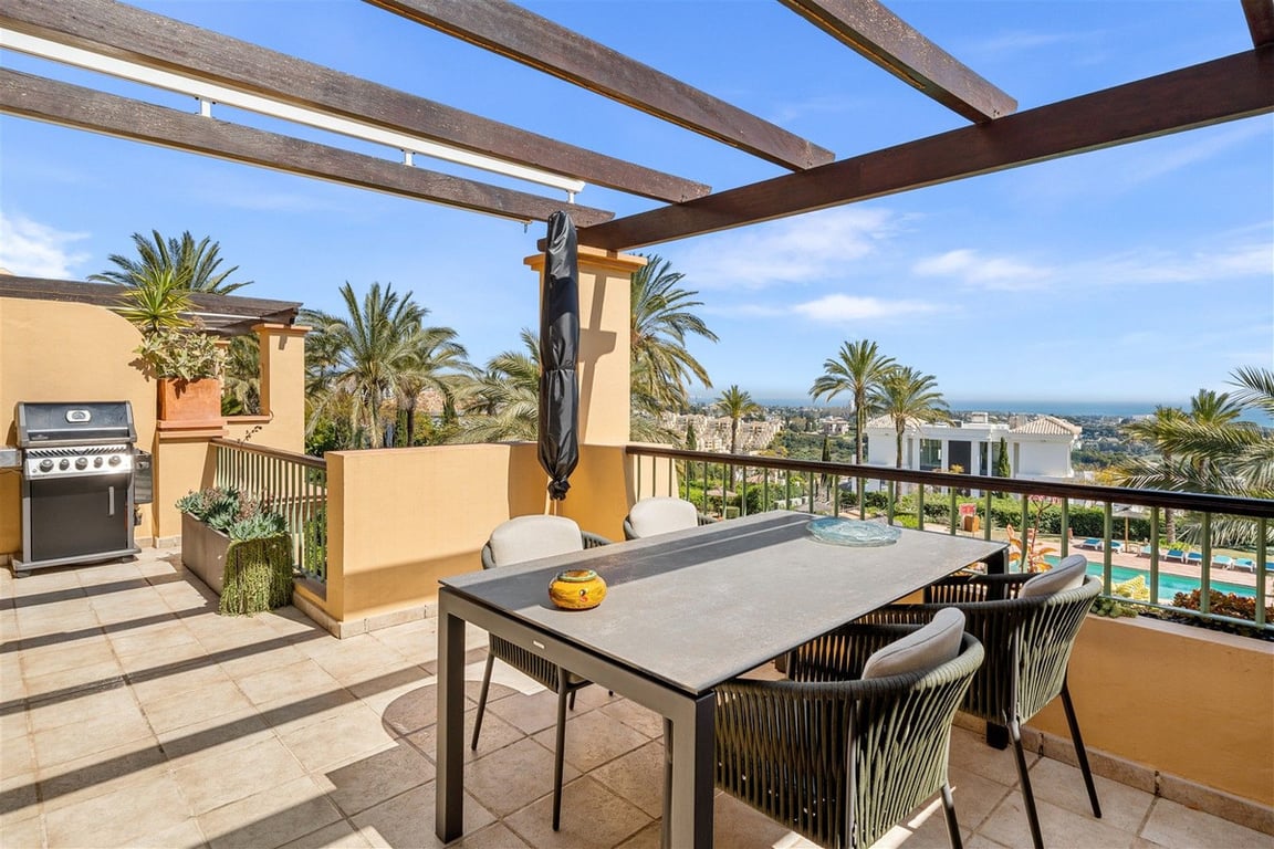 Apartment in Calla de Mijas - Image 3